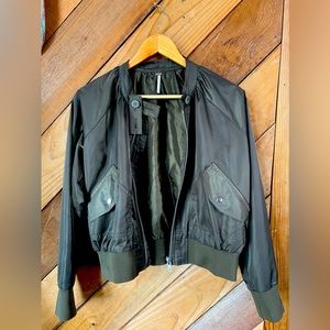 XS Free People bomber style army green jacket.